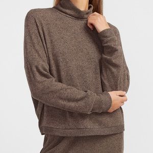 Express mock neck super soft sweatshirt (brand new!)